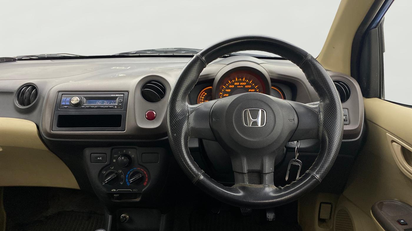 2013 Honda Amaze 1.2L I-VTEC EX, Petrol, Manual, 1,16,263 km, Steering Wheel Close Up