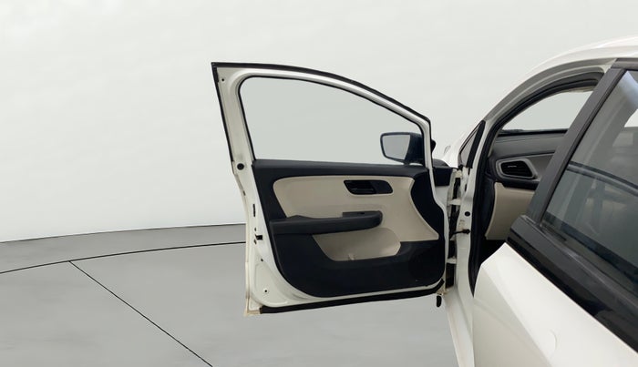 2021 Tata ALTROZ XE PETROL, CNG, Manual, 86,134 km, LHS Front Door