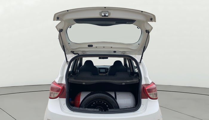 2016 Hyundai Grand i10 SPORTZ 1.2 KAPPA VTVT, CNG, Manual, 97,381 km, Boot Door Open