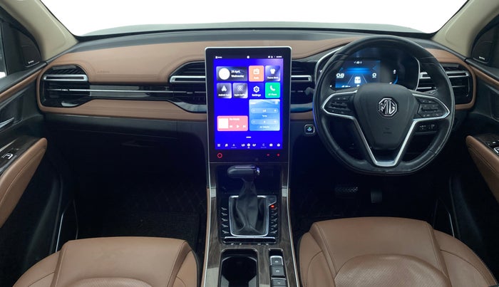 2023 MG HECTOR PLUS SHARP PRO 1.5 PETROL TURBO CVT 7 STR, Petrol, Automatic, 88,098 km, Dashboard