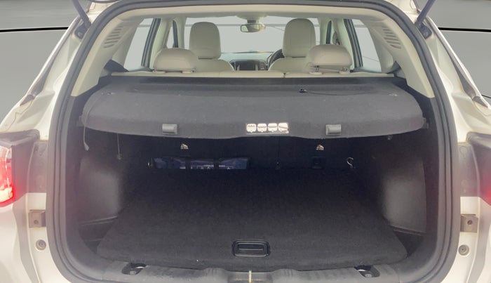 2018 Jeep Compass LIMITED (O) 2.0 DIESEL 4X4, Diesel, Manual, 1,15,207 km, Boot Open Zoomed View