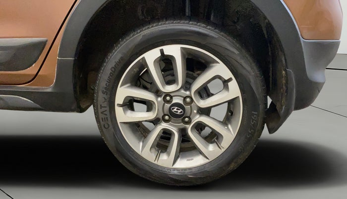 2016 Hyundai i20 Active 1.2 SX, Petrol, Manual, 61,801 km, Left Rear Wheel