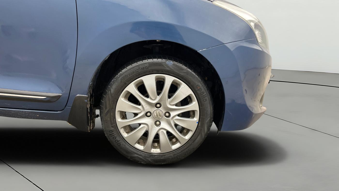 2018 Maruti Baleno ALPHA PETROL 1.2, Petrol, Manual, 42,016 km, Right Front Wheel