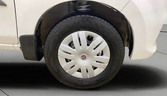 2017 Maruti Alto 800 VXI, Petrol, Manual, 32,656 km, Right Front Wheel