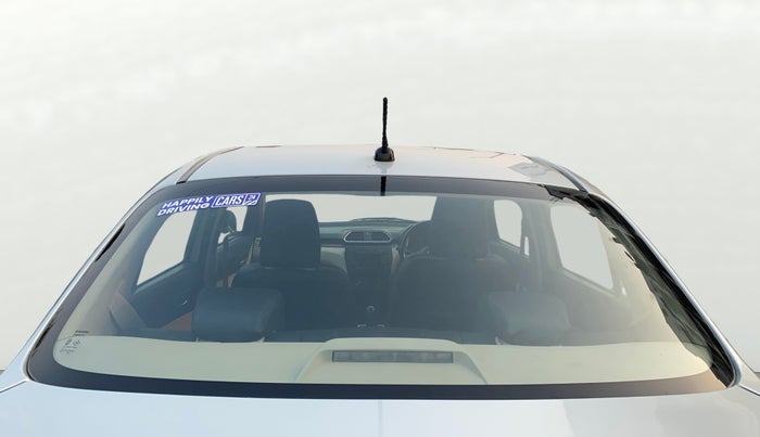 2019 Maruti Dzire VXI, Petrol, Manual, 85,316 km, Rear Windshield