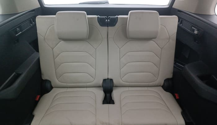 2017 Skoda Kodiaq STYLE 2.0 TDI 4X4 AT, Diesel, Automatic, 1,00,397 km, Third Seat Row ( optional )