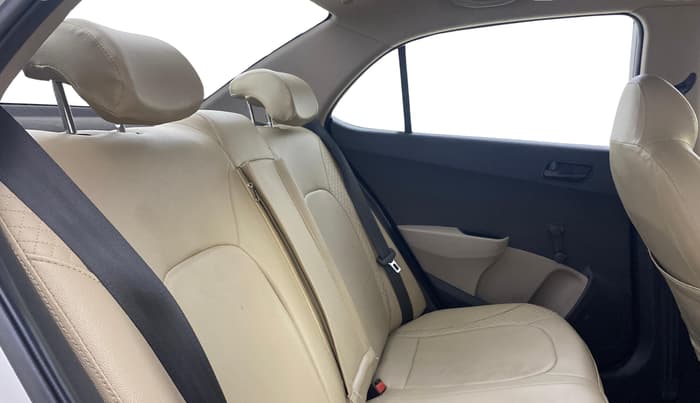 2014 Hyundai Xcent S 1.2, Petrol, Manual, 26,282 km, Right Side Rear Door Cabin