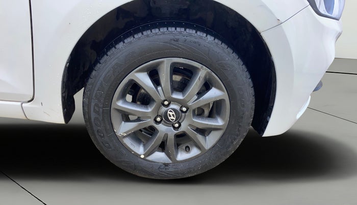 2018 Hyundai Elite i20 ASTA 1.2, Petrol, Manual, 1,32,167 km, Right Front Wheel