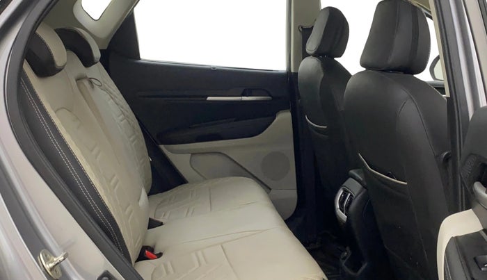 2022 KIA SONET HTX 1.5 AT, Diesel, Automatic, 41,585 km, Right Side Rear Door Cabin