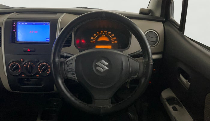 2013 Maruti Wagon R 1.0 LXI CNG, CNG, Manual, 1,02,314 km, Steering Wheel Close Up