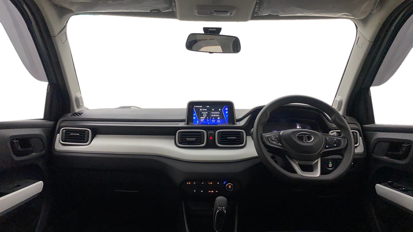 2024 Tata PUNCH ACCOMPLISHED DAZZLE PACK AMT, Petrol, Automatic, 17,827 km, Dashboard