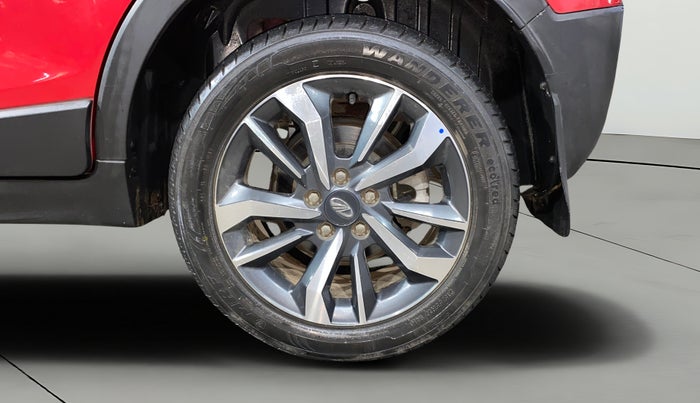 2021 Mahindra XUV300 W8(O) 1.2 PETROL DUAL TONE, Petrol, Manual, 5,206 km, Left Rear Wheel