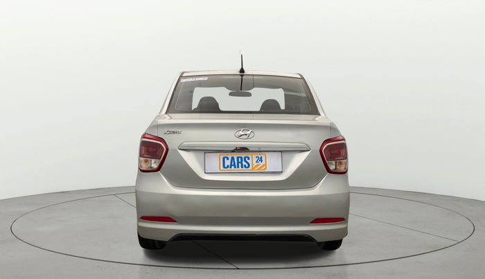 2014 Hyundai Xcent S (O) 1.2, Petrol, Manual, 1,18,579 km, Back/Rear