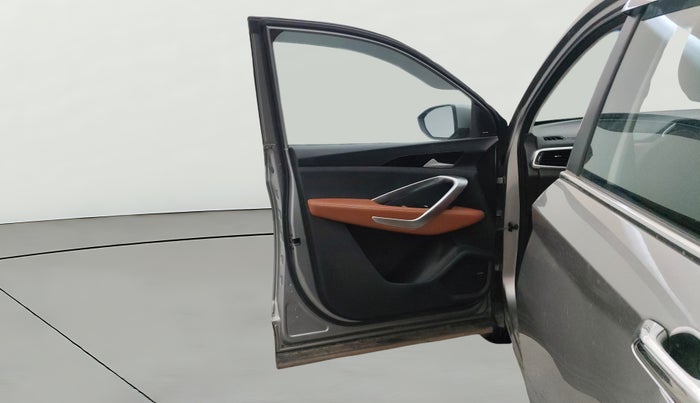 2021 MG HECTOR PLUS SHARP 1.5 PETROL TURBO HYBRID MT 6-STR, Petrol, Manual, 60,329 km, LHS Front Door