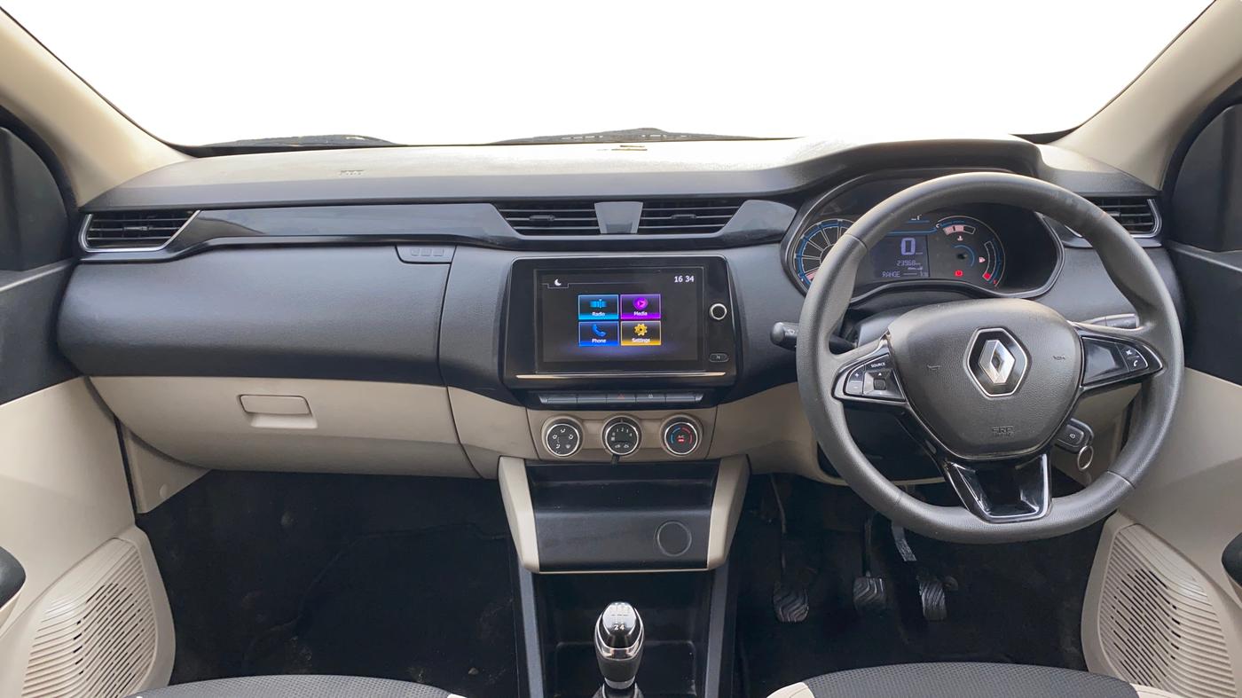 2022 Renault TRIBER RXT, Petrol, Manual, 23,962 km, Dashboard