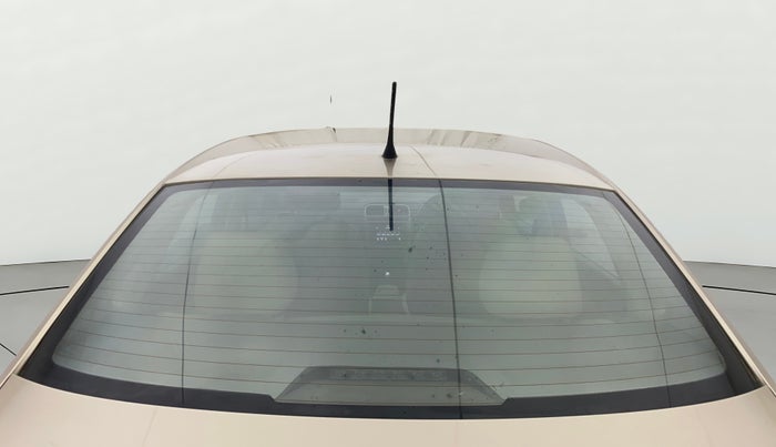 2015 Volkswagen Vento HIGHLINE 1.5 AT, Diesel, Automatic, 70,376 km, Rear Windshield