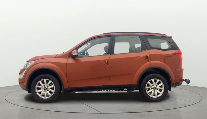 2016 Mahindra XUV500 W8, Diesel, Manual, 1,02,915 km, Left Side