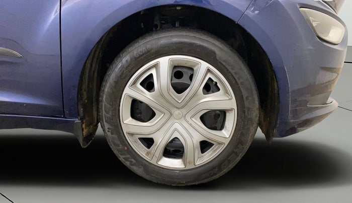 2024 Tata ALTROZ XM PLUS PETROL, Petrol, Manual, 23,470 km, Right Front Wheel