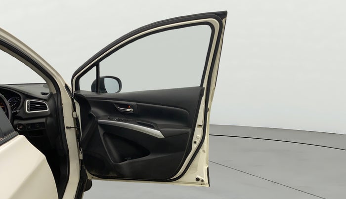 2020 Maruti S Cross ALPHA 1.5, Petrol, Manual, 39,225 km, RHS Front Door