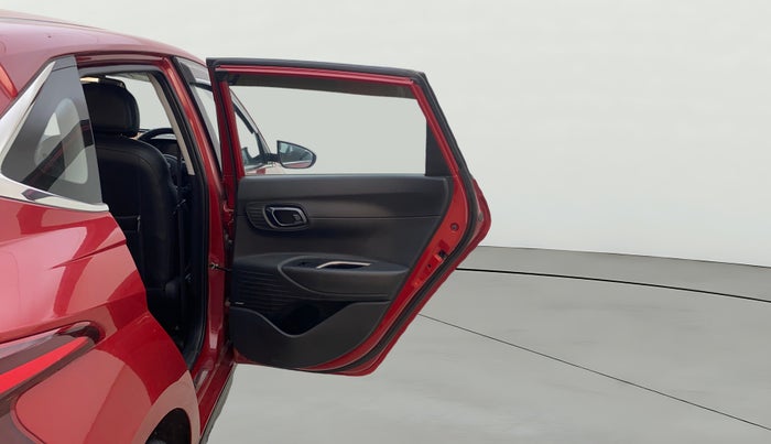 2022 Hyundai NEW I20 ASTA (O) 1.2 MT, Petrol, Manual, 53,181 km, RHS Rear Door