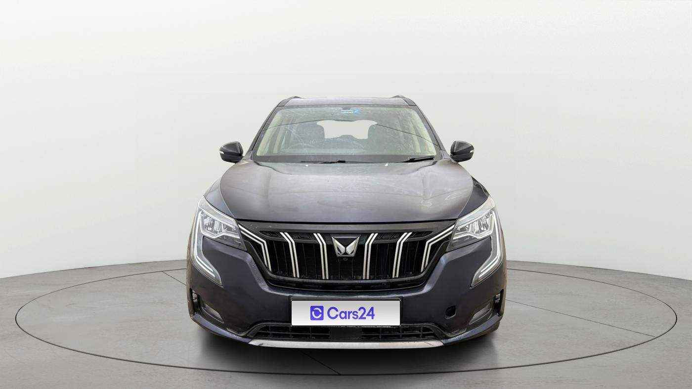 2022 Mahindra XUV700 AX 5 P AT 5 STR, Petrol, Automatic, 58,618 km, Front