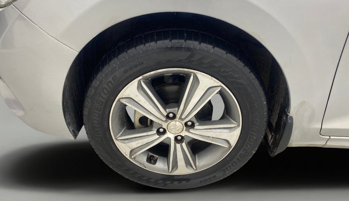 2018 Hyundai Verna 1.6 VTVT SX O, Petrol, Manual, 82,408 km, Left Front Wheel