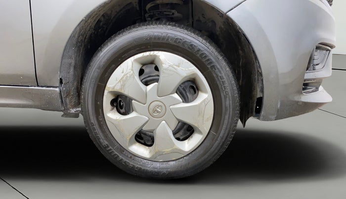 2022 Tata Tiago XT CNG, CNG, Manual, 57,807 km, Right Front Wheel