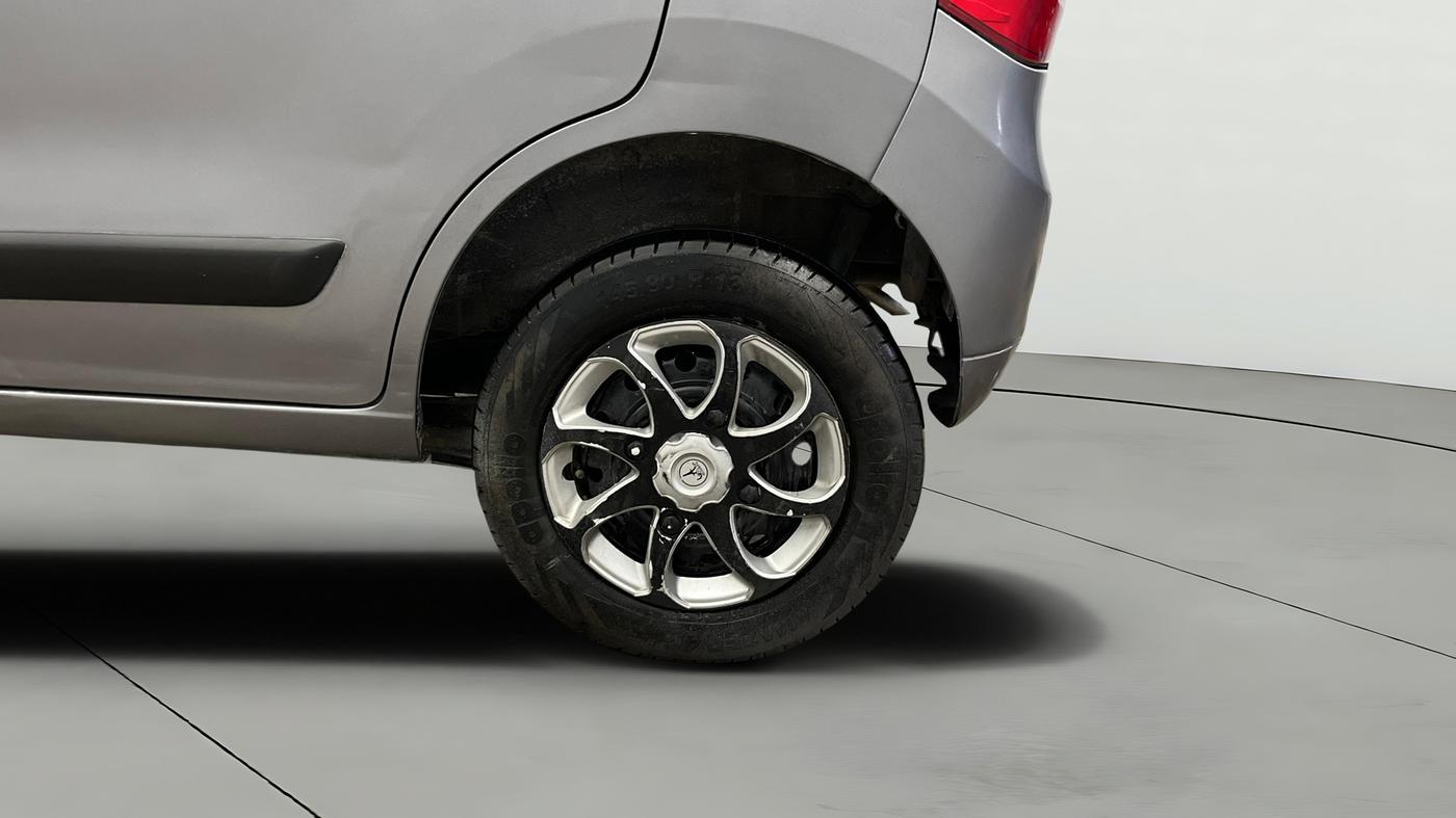2015 Maruti Wagon R 1.0 LXI, Petrol, Manual, 69,404 km, Left Rear Wheel