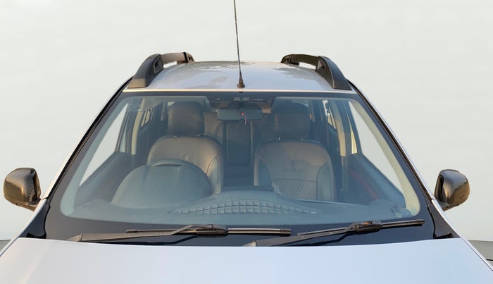 2017 Renault Duster RXS CVT, Petrol, Automatic, 55,281 km, Front Windshield