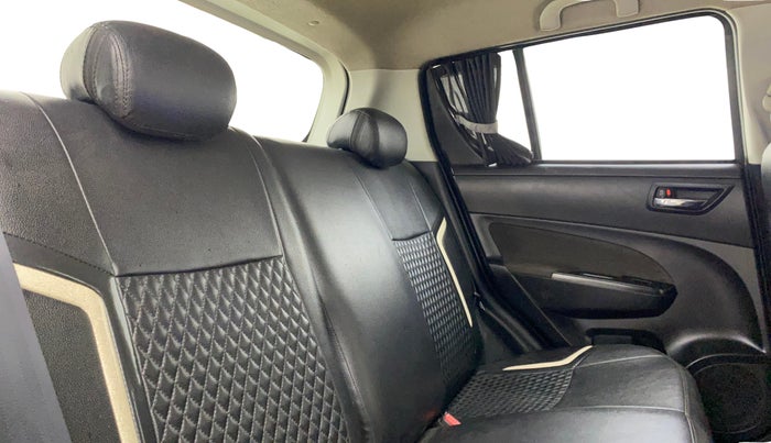 2016 Maruti Swift VXI, CNG, Manual, 85,507 km, Right Side Rear Door Cabin