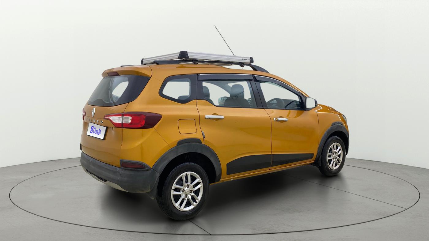 2022 Renault TRIBER RXT, Petrol, Manual, 1,02,055 km, Right Back Diagonal