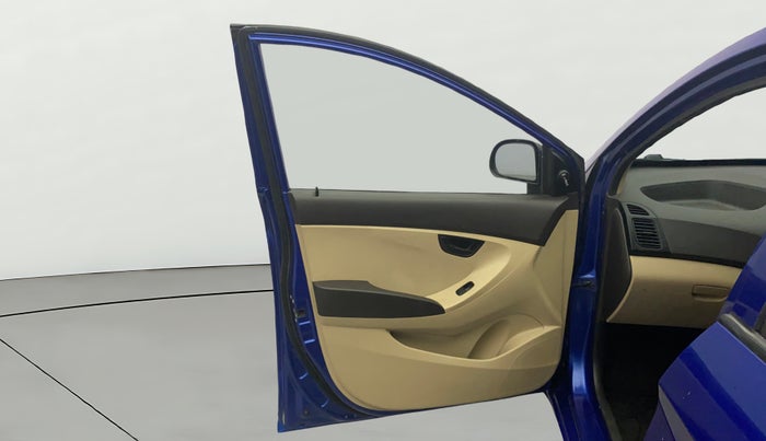 2014 Hyundai Eon MAGNA +, Petrol, Manual, 31,965 km, LHS Front Door