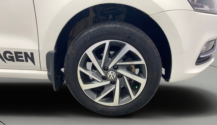 2019 Volkswagen Polo COMFORTLINE 1.0L MPI, Petrol, Manual, 70,587 km, Right Front Wheel