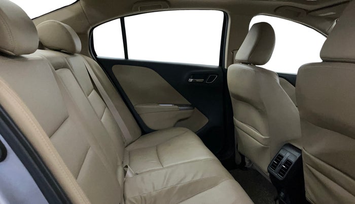 2019 Honda City 1.5L I-VTEC ZX, Petrol, Manual, 33,843 km, Right Side Rear Door Cabin