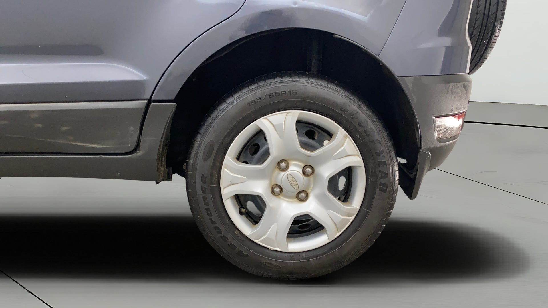 camera-Left-Rear-Wheel