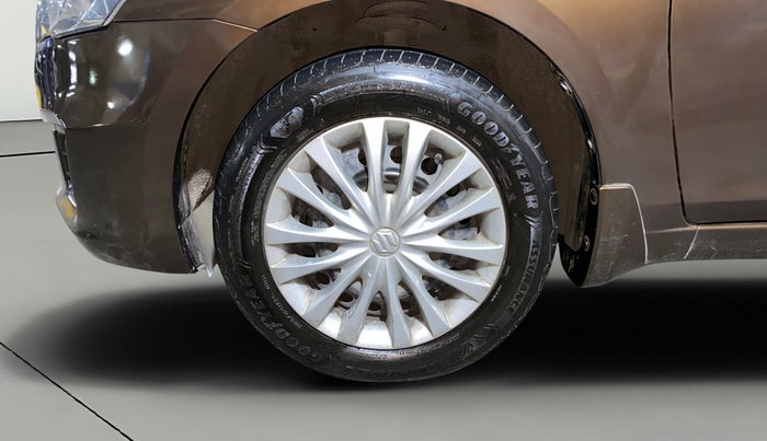 2014 Maruti Ciaz VXI, Petrol, Manual, 45,312 km, Left Front Wheel