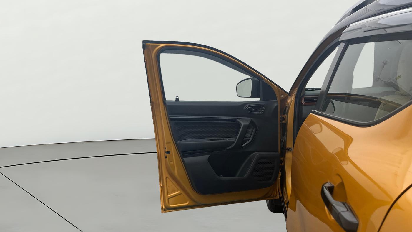 2022 Renault Kiger RXZ AMT DUAL TONE, Petrol, Automatic, 28,623 km, LHS Front Door