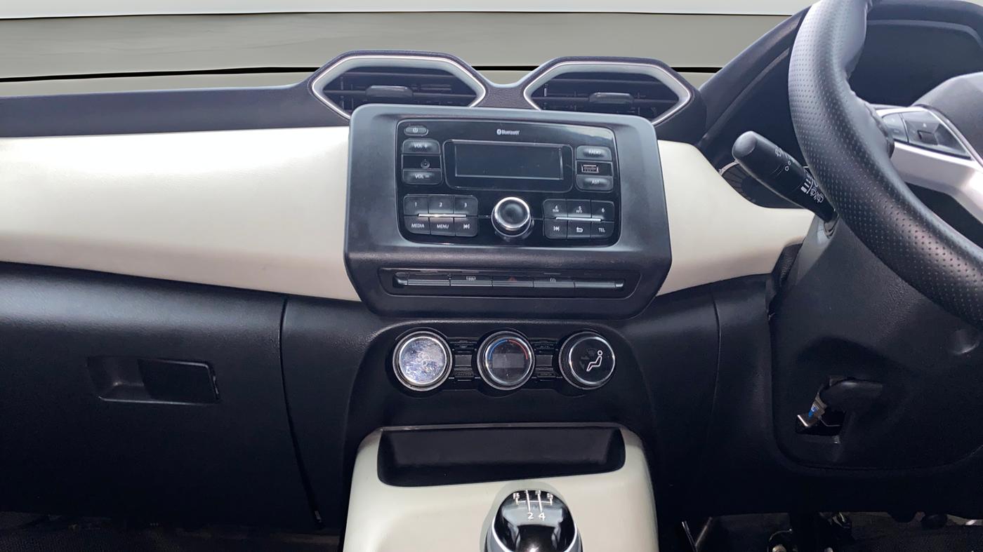 2021 Nissan MAGNITE XL, Petrol, Manual, 64,448 km, Air Conditioner