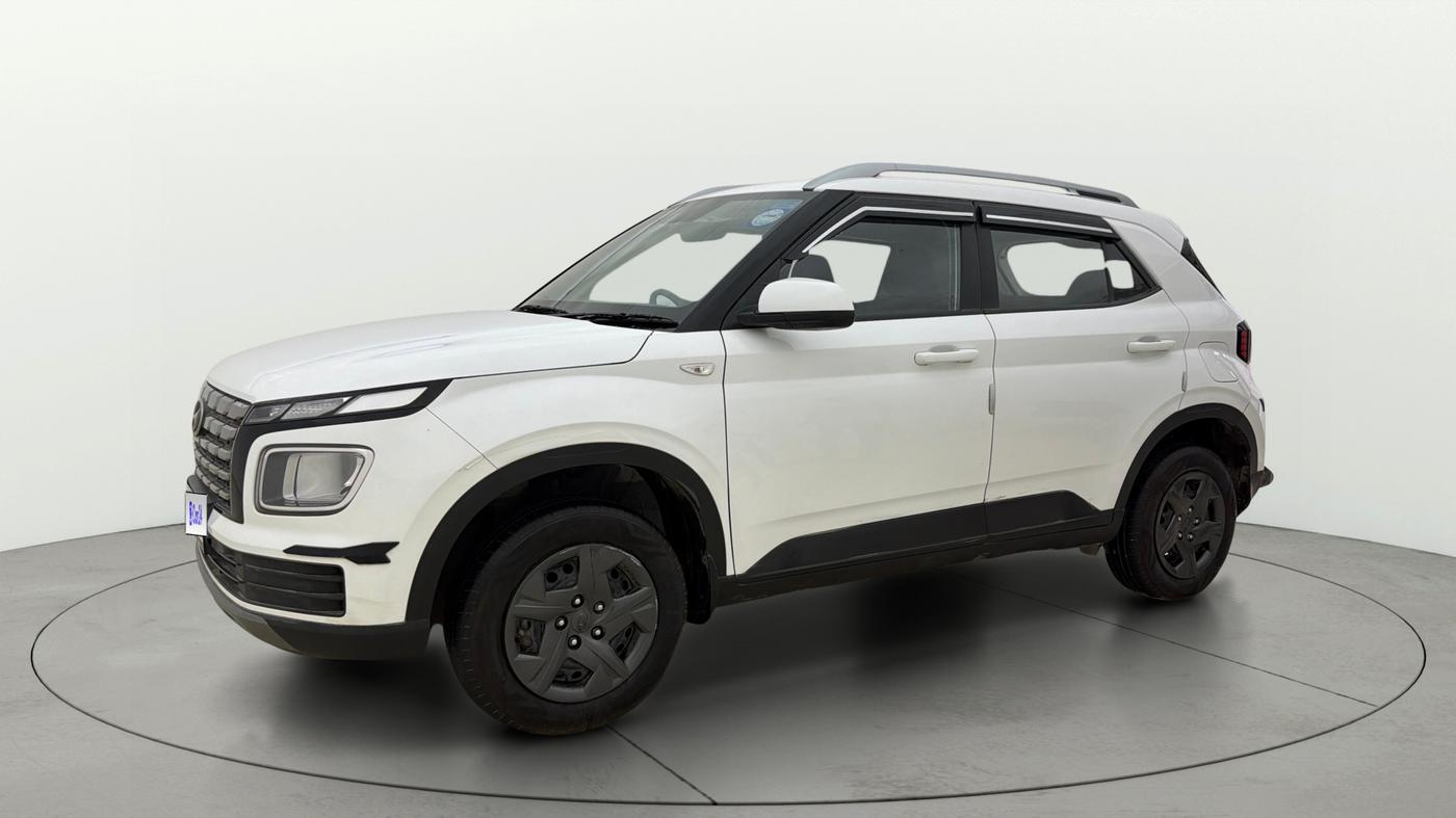 2025 Hyundai VENUE S 1.2, Petrol, Manual, 9,726 km, Left Front Diagonal