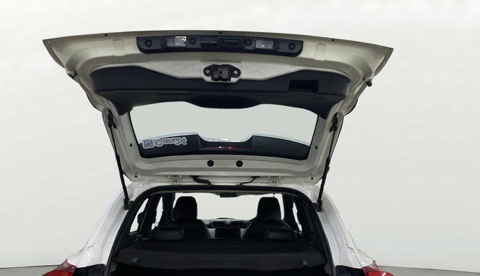 2024 Nissan MAGNITE  XE AMT EZ Shift, Petrol, Automatic, 33,642 km, Boot Door Open