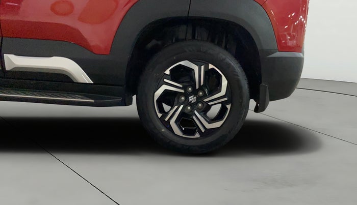 2022 Maruti BREZZA ZXI + SMART HYBRID DUAL TONE, Petrol, Manual, 17,375 km, Left Rear Wheel