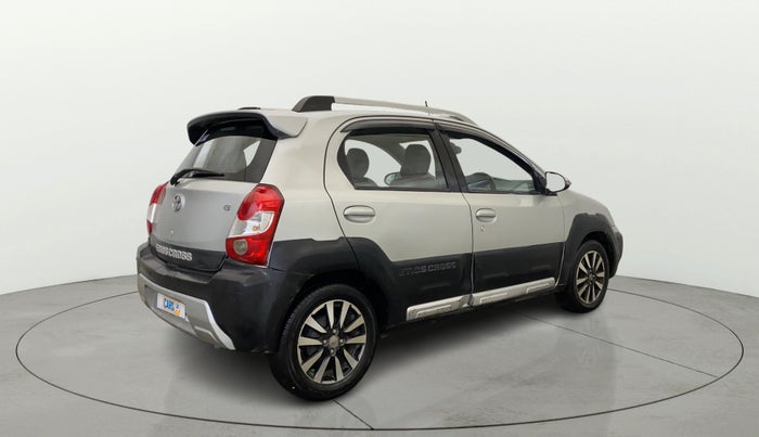 2015 Toyota Etios CROSS 1.2 G, Petrol, Manual, 70,549 km, Right Back Diagonal
