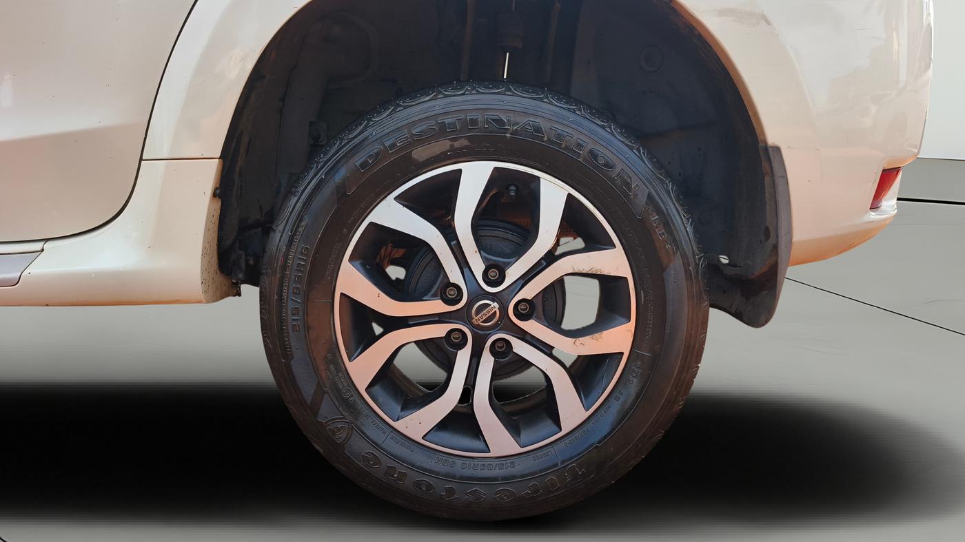 2015 Nissan Terrano XL (D), Diesel, Manual, 90,453 km, Left Rear Wheel