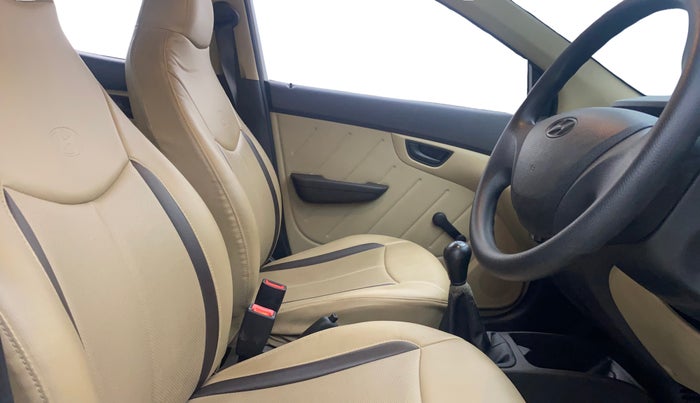 2018 Hyundai Eon D-LITE+, Petrol, Manual, 15,516 km, Right Side Front Door Cabin