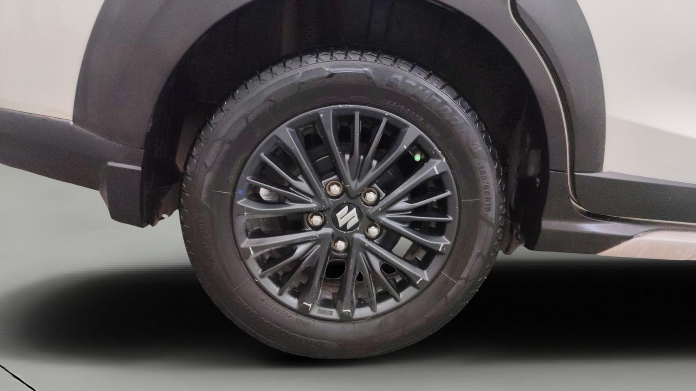 2021 Maruti XL6 ZETA MT, Petrol, Manual, 1,50,160 km, Right Rear Wheel