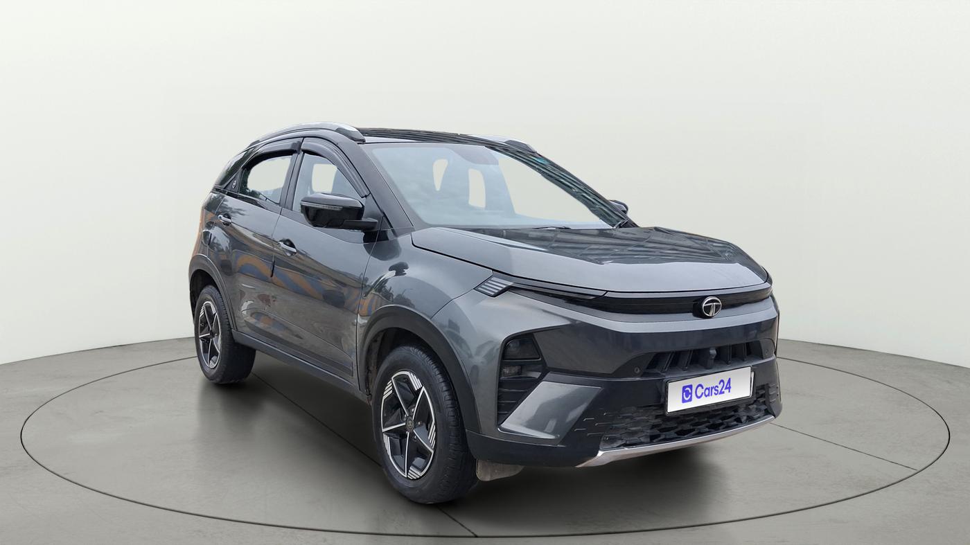 2023 Tata NEXON FEARLESS + SUNROOF AMT DUAL TONE 1.5 DIESEL, Diesel, Automatic, 38,428 km, SRP