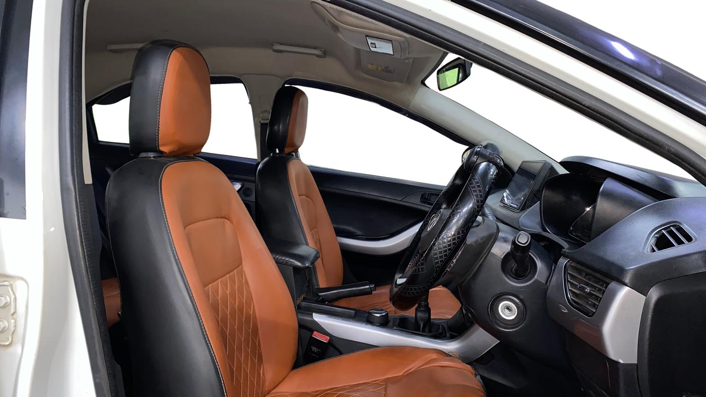 2022 Tata NEXON XM DIESEL, Diesel, Manual, 92,367 km, Right Side Front Door Cabin