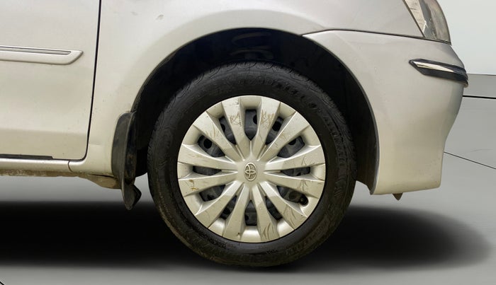 2013 Toyota Etios G, Petrol, Manual, 90,986 km, Right Front Wheel