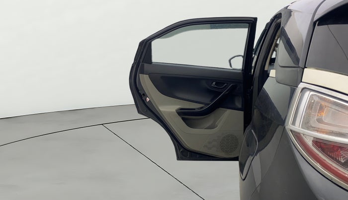 2018 Tata NEXON XM PETROL, Petrol, Manual, 60,331 km, LHS Rear Door