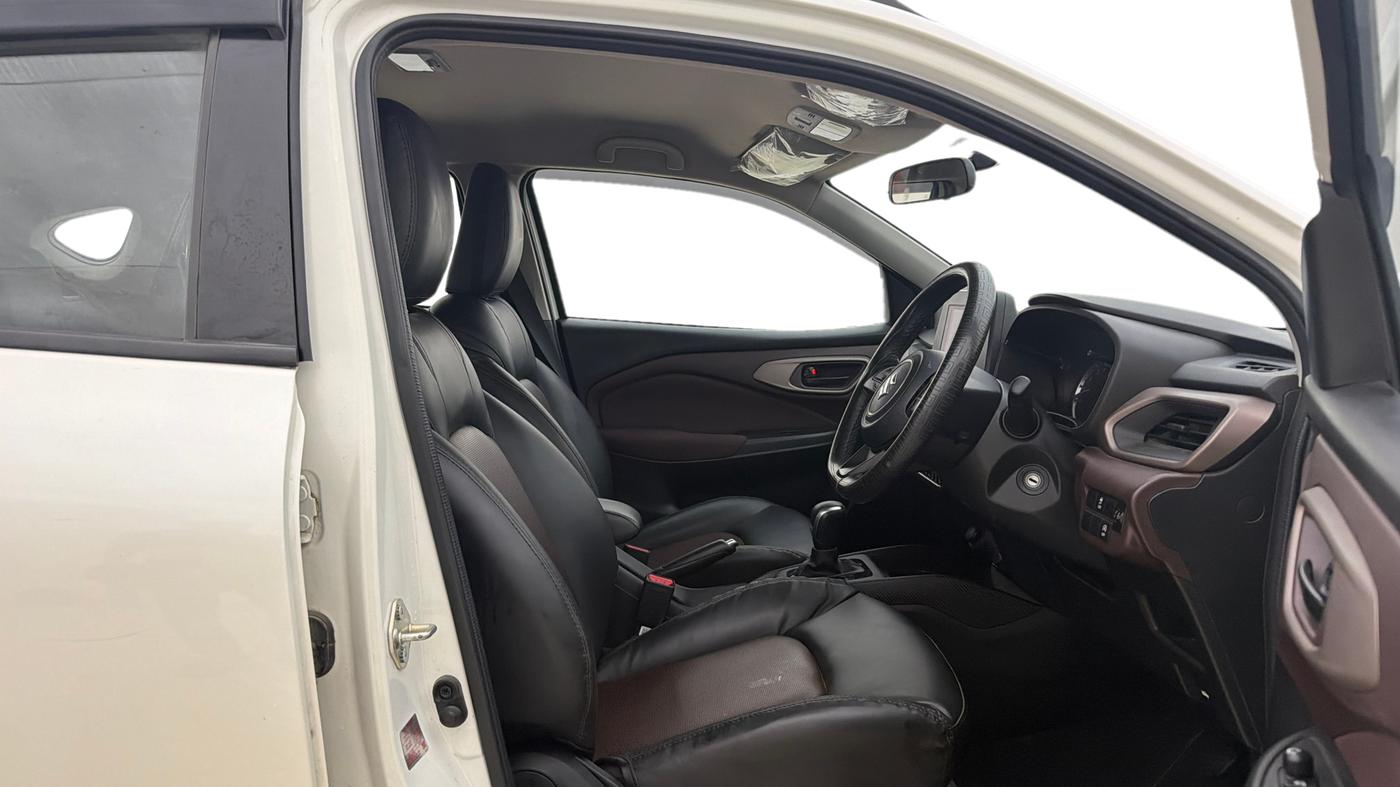 2023 Maruti FRONX DELTA PLUS 1.2L AGS, Petrol, Automatic, 10,437 km, Right Side Front Door Cabin